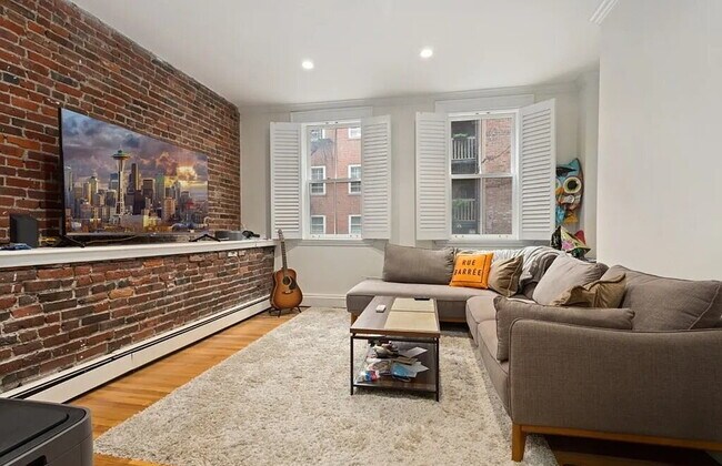 Foto del edificio - Secure This Beautiful Unit Today