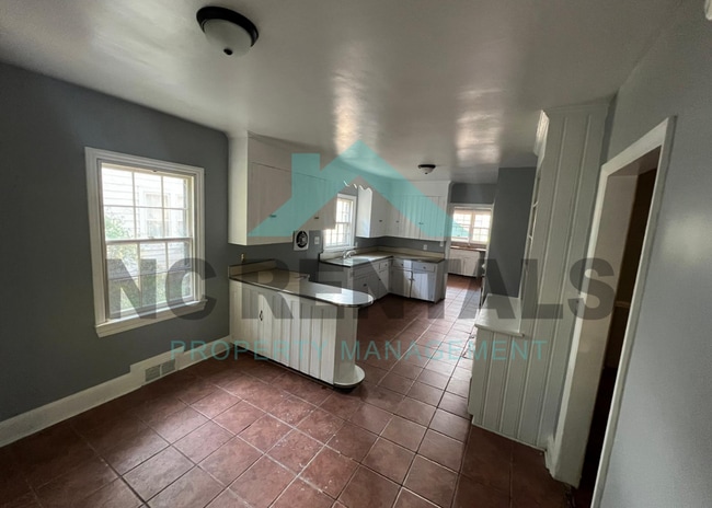 Building Photo - 414 N 3rd St