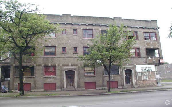 Primary Photo - 1421-1425 W Garfield Blvd
