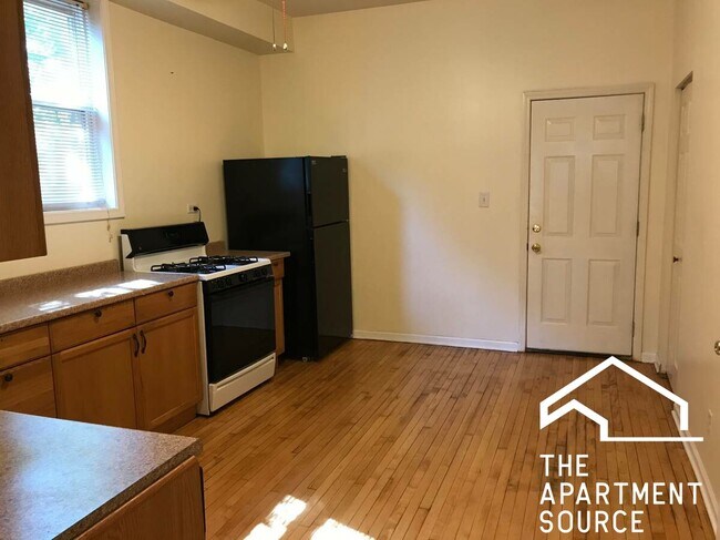 Foto del edificio - 1739 W Le Moyne St