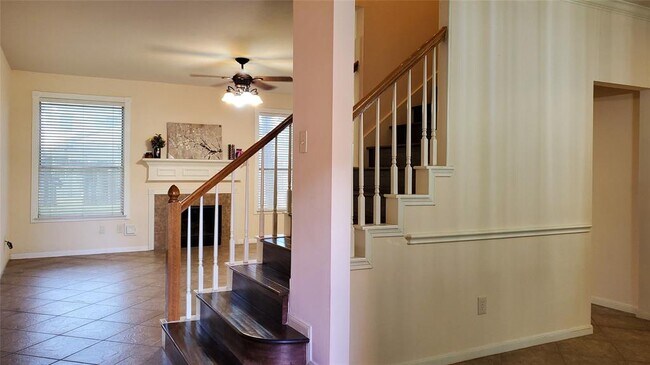 Building Photo - 14043 Fairwood Breeze