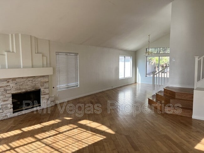 Building Photo - 3685 Julius Ct