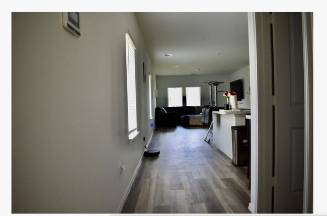Foto del edificio - 1811 Legacy Hills Dr
