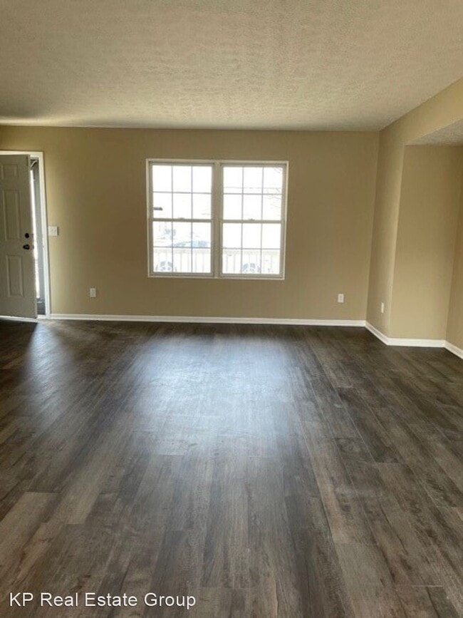 Building Photo - 3 br, 1.5 bath House - 3646 Roll Call Dr