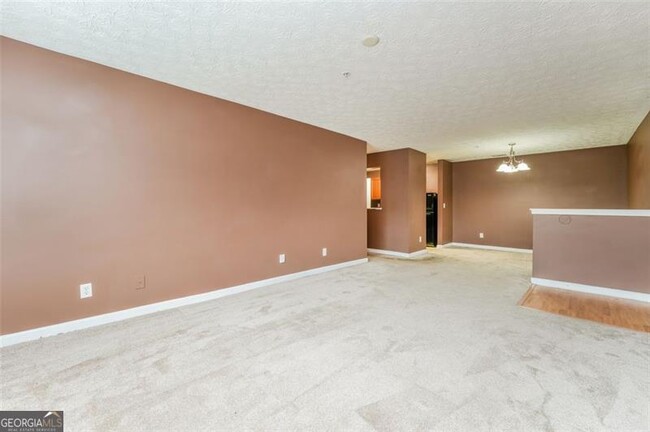 Building Photo - 12201 Fairington Ridge Cir