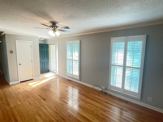 Foto del edificio - Hendersonville home off New Shackle!
