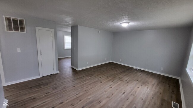 Foto del edificio - 16014 E 186th St