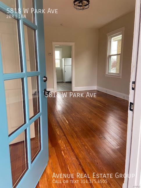 Building Photo - 5818 W Park Ave