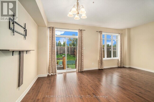Building Photo - 2008 Pennyroyal Crescent