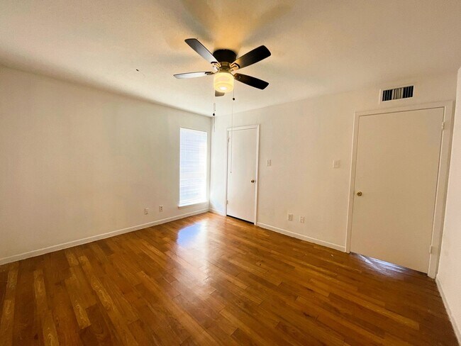 Foto del edificio - 10211 Sugar Branch Drive #320**Ask about o...
