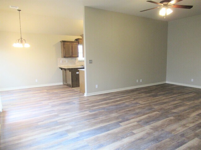 Foto del edificio - FOR RENT-ASHBURY PARK II, COLLINSVILLE