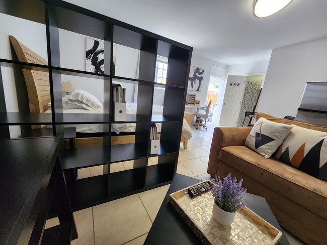 Foto del edificio - 7951 SW 198th St