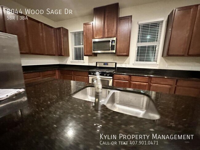 Building Photo - 8044 Wood Sage Dr