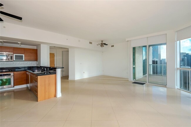 Foto del edificio - 244 Biscayne Blvd