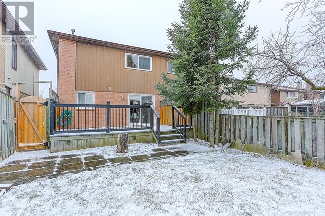 Building Photo - 182 Risebrough Circuit