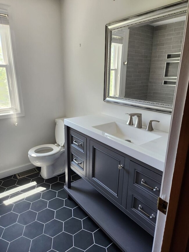 Foto del edificio - 5901 Charles St