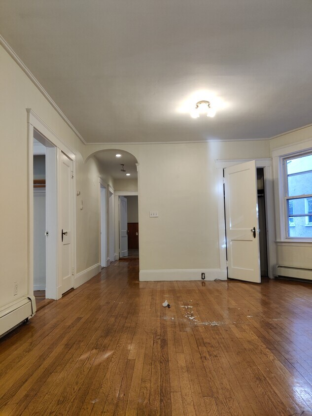 Primary Photo - 785 Washington St