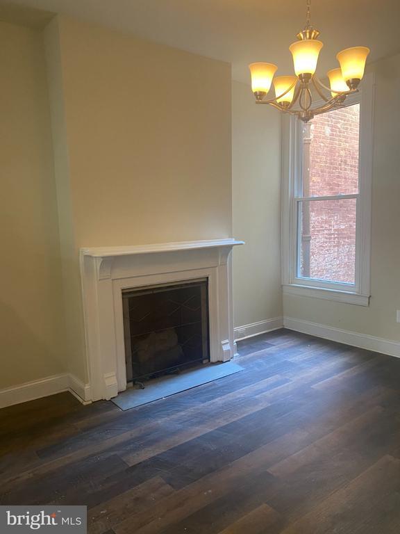 Foto del edificio - 2720 Parkwood Ave