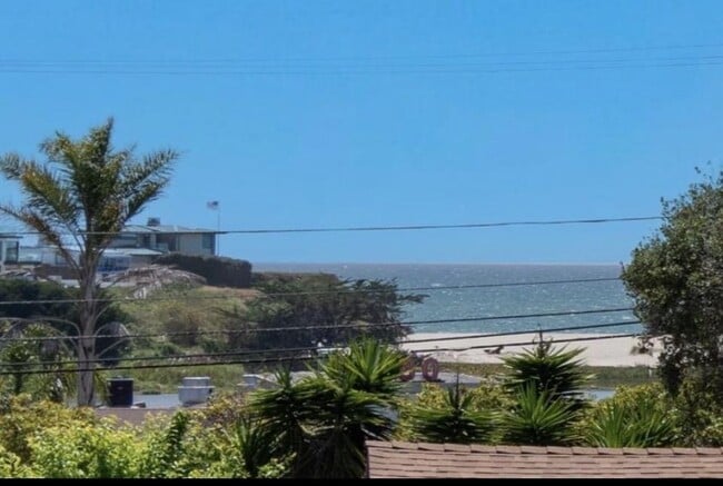 Foto del edificio - 515 Corcoran Ave