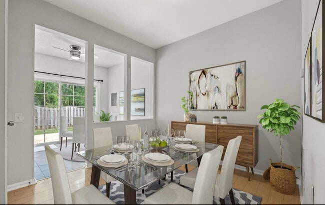 Foto del edificio - 7136 Strawn Ct