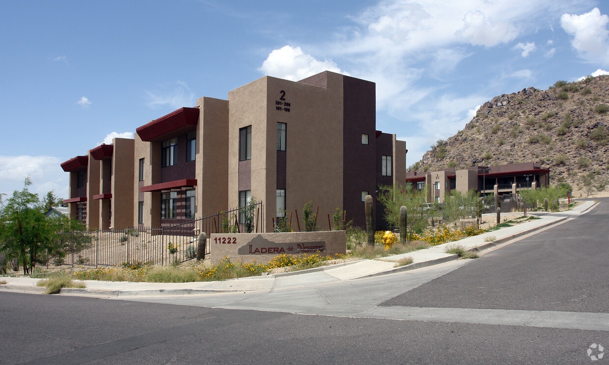 Exterior - Ladera Del Norte