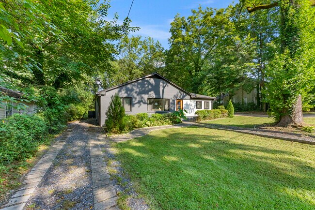 Foto del edificio - 2874 Grand Ave SW