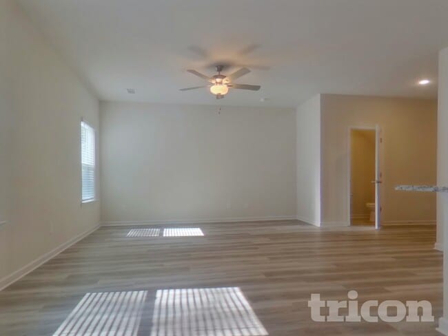 Building Photo - 449 Prescott Wy