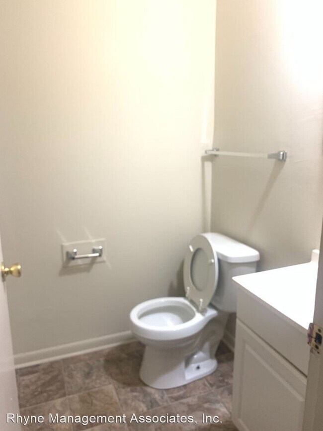 Building Photo - 1101 McKimmon View Ct
