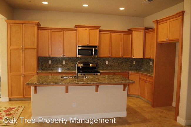 Foto del edificio - 4 br, 2 bath House - 7893 N. Justin Avenue