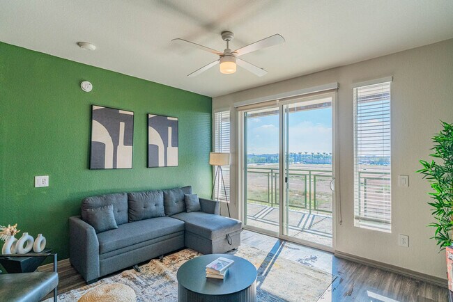 Building Photo - 9456 W Georgia Ave