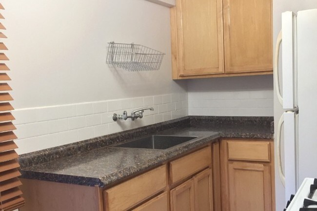 52 Allen Ave Unit 1 Pasadena Ca 91106 Apartment For In 52 Allen Ave Unit 1 Pasadena Ca 91106