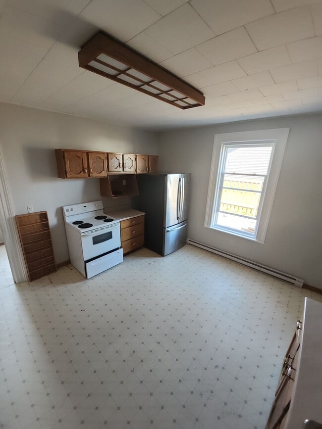 Building Photo - 118 Stellar St