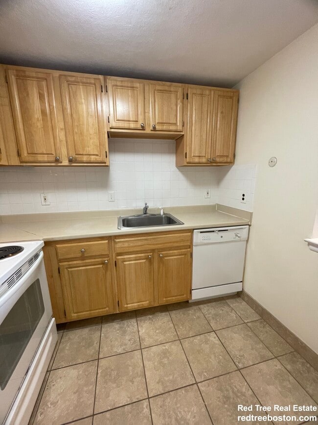 Photo - 245 Main St Apartment