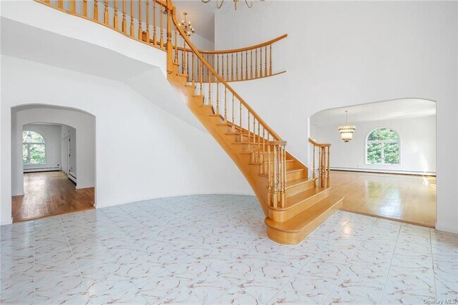 Foto del edificio - 245 Bear Ridge Rd