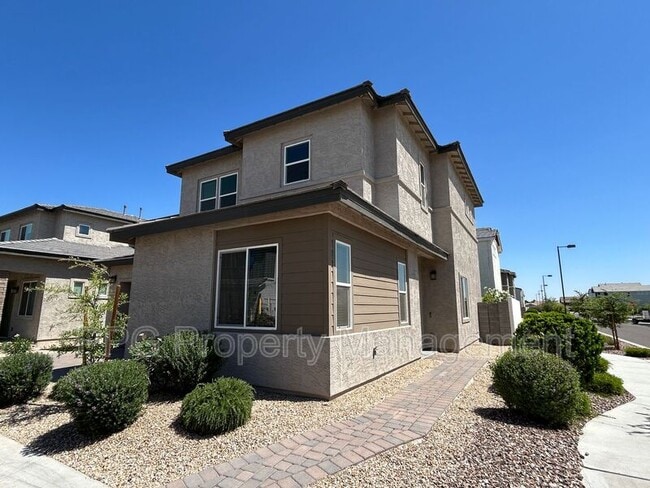 Building Photo - 15965 N 74th Ln