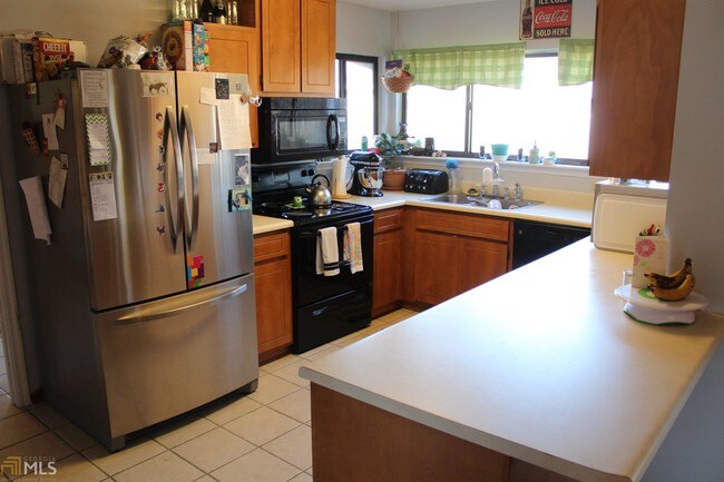 Building Photo - 326 Briarwood Cir