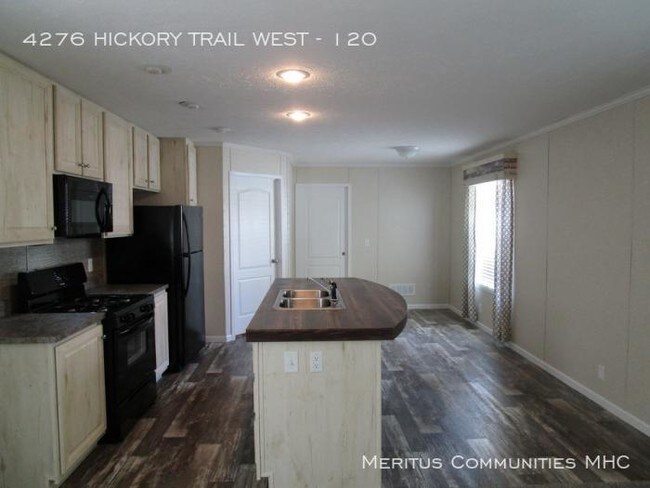 Building Photo - 3 bedroom in Indianapolis IN 46203