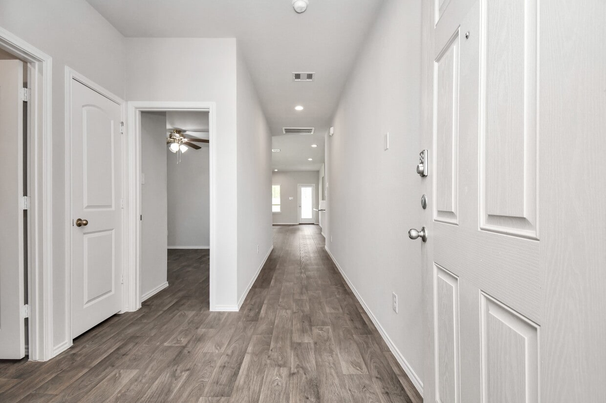 Foto del edificio - 14059 Crystal Cave Ln
