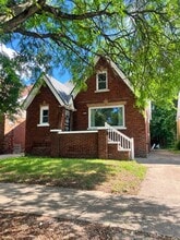 Building Photo - 15366 Snowden St