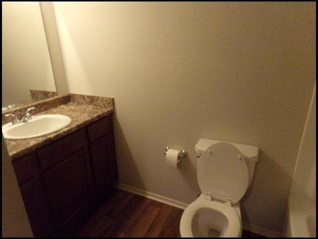 Foto del edificio - 6097 Saddle Hill Dr