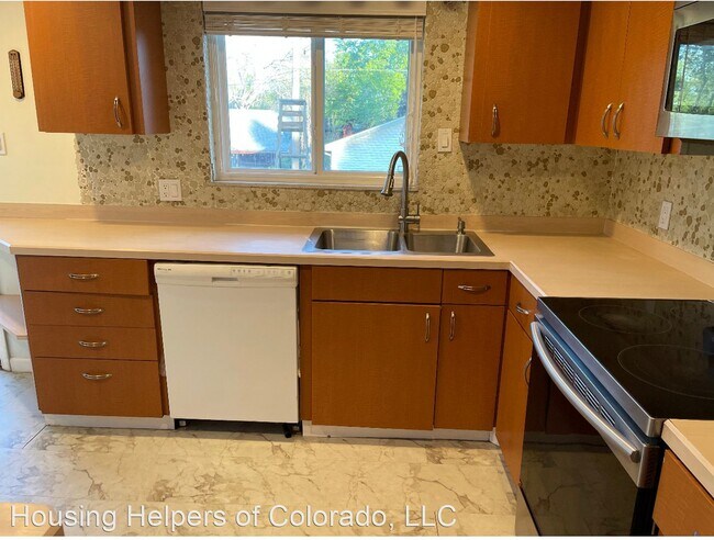 Building Photo - 4 br, 2 bath House - 11762 Keough Drive
