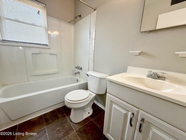 Foto del edificio - 9409 La Grange Rd