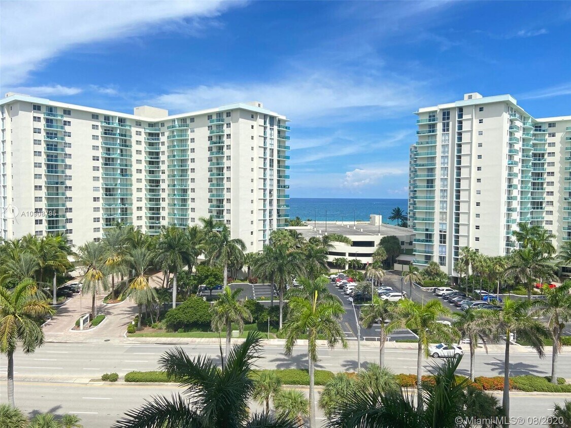 Primary Photo - 3800 S Ocean Dr