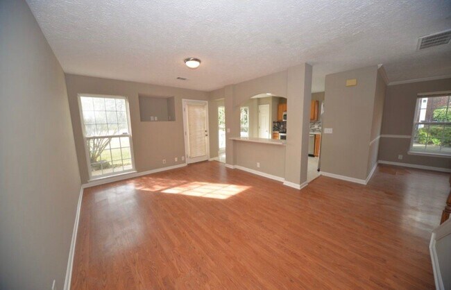 Foto del edificio - Remodeled 3BR/2.5BA in Nashboro Golf Club