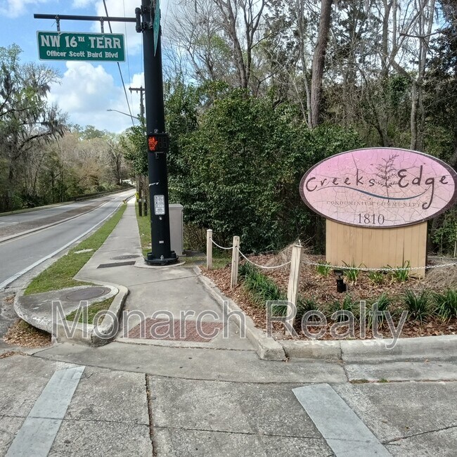 Foto del edificio - 1810 NW 23rd Blvd