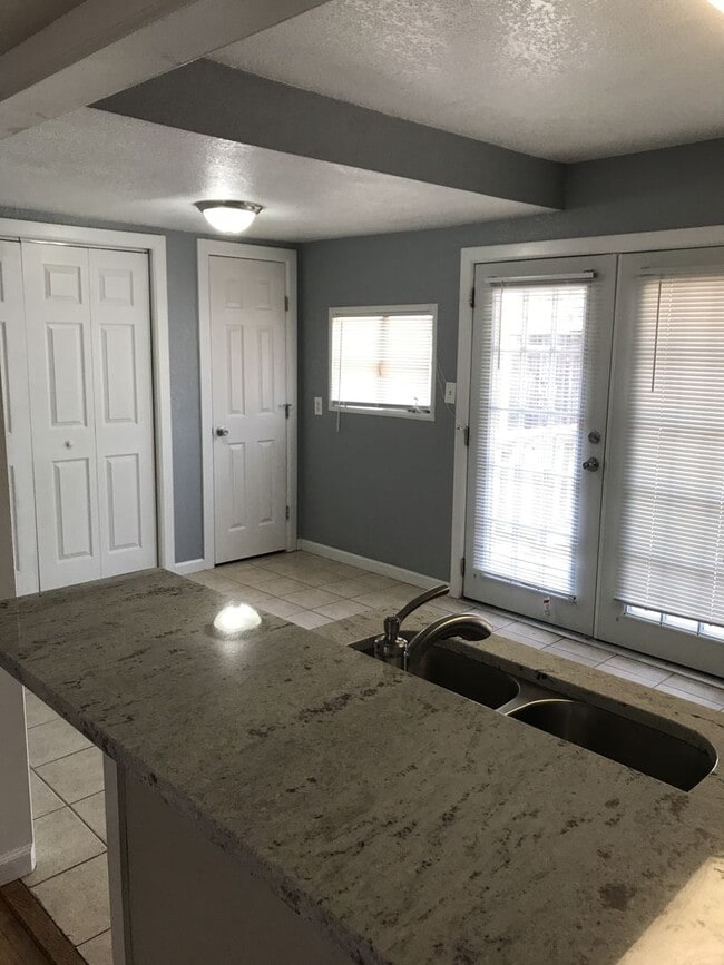 Foto del edificio - Pre Leasing for Fall 2026!!