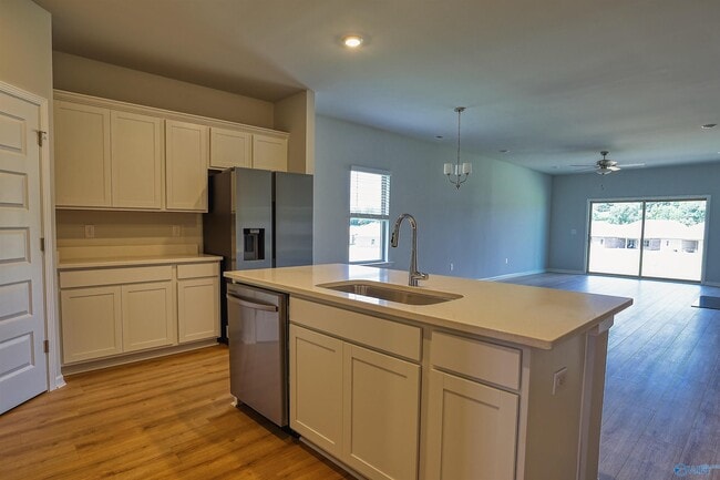 Building Photo - 14440 Mountain Strm Dr
