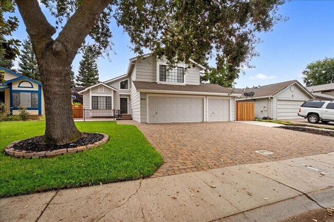 Building Photo - 924 Shellwood Way