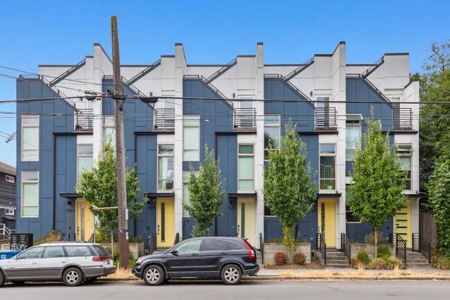 Building Photo - 921 10th Ave E