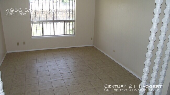 Foto del edificio - 4956 Sagittarius Ave